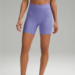 Lululemon high rise yoga short 6in in dark lavender *grid texture